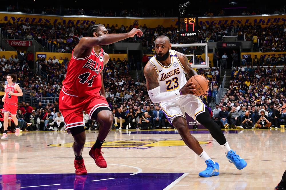 火箭在面对 火箭在面对